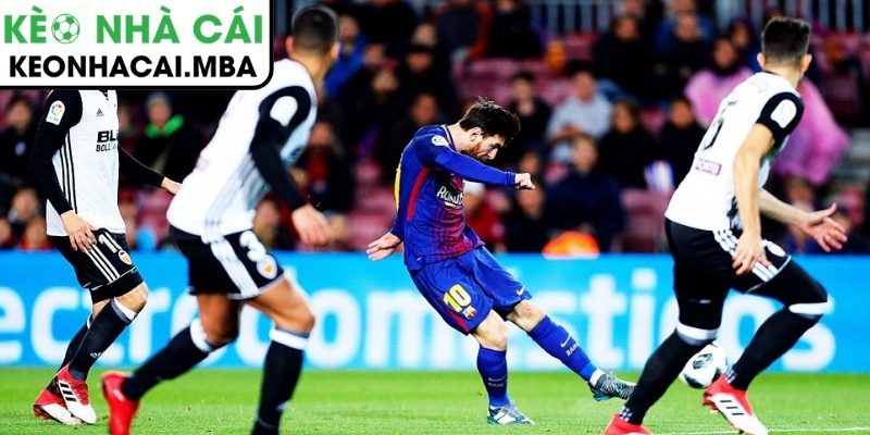 Barcelona thắng tối thiểu, giữ vững ngôi đầu